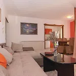 Two-bedroom In Feriehus