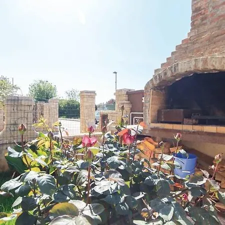 Two-bedroom In Vakantiehuis *