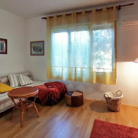 Two-bedroom In بيت للعطل *