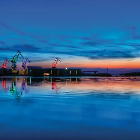 Two-bedroom In بيت للعطل