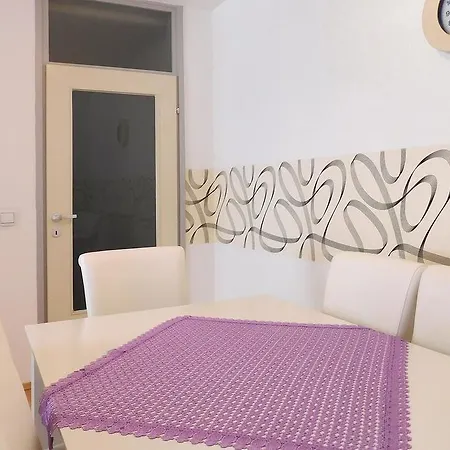 Two-bedroom In * بولا