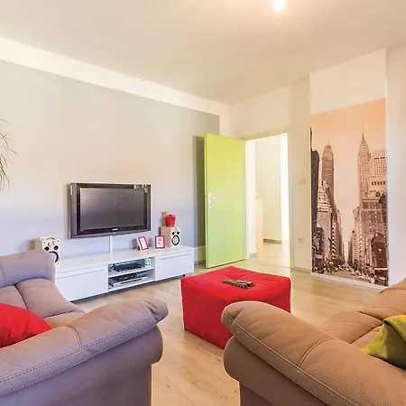 Two-bedroom In Vakantiehuis *