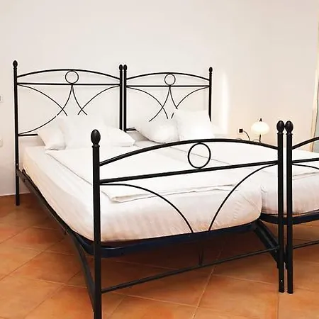 Two-Bedroom Holiday Home In Pula Пула