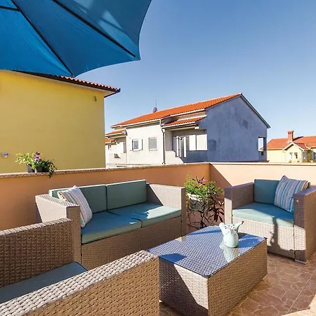 Дом отдыха Two-Bedroom Holiday Home In Pula *