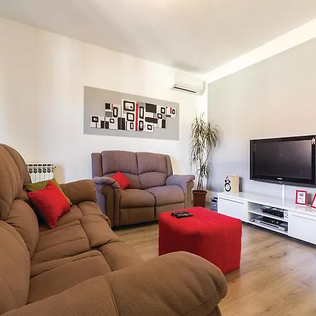 2 Bedroom Stunning In Ferienhaus