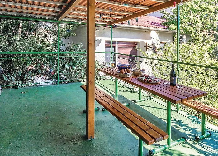 Two-bedroom In بيت للعطل بولا
