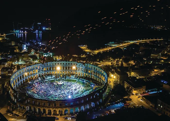 Two-bedroom In 普拉