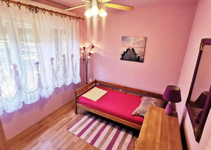 Two-bedroom In بيت للعطل بولا
