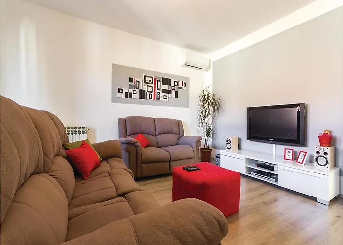 Two-bedroom In بيت للعطل