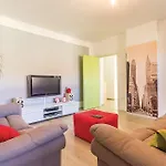 Two-bedroom In Dom wakacyjny *