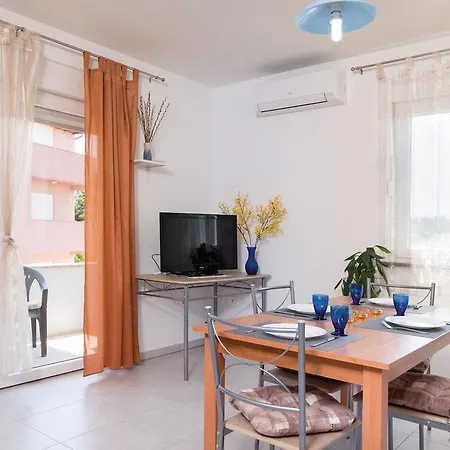 Two-bedroom In Pula