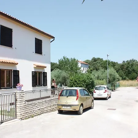 Ferienhaus Two-bedroom In Pula